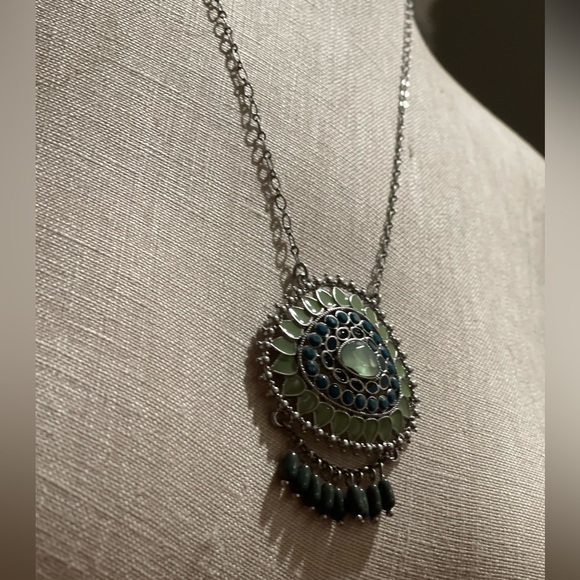 Lia Sophia "EUCALYPTUS" Fringed Necklace  NEW W TAGS - Picture 11 of 15